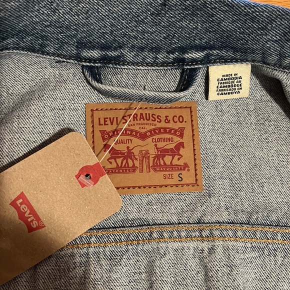 Levi's Blue Denim Vest - Picture 7 of 7
